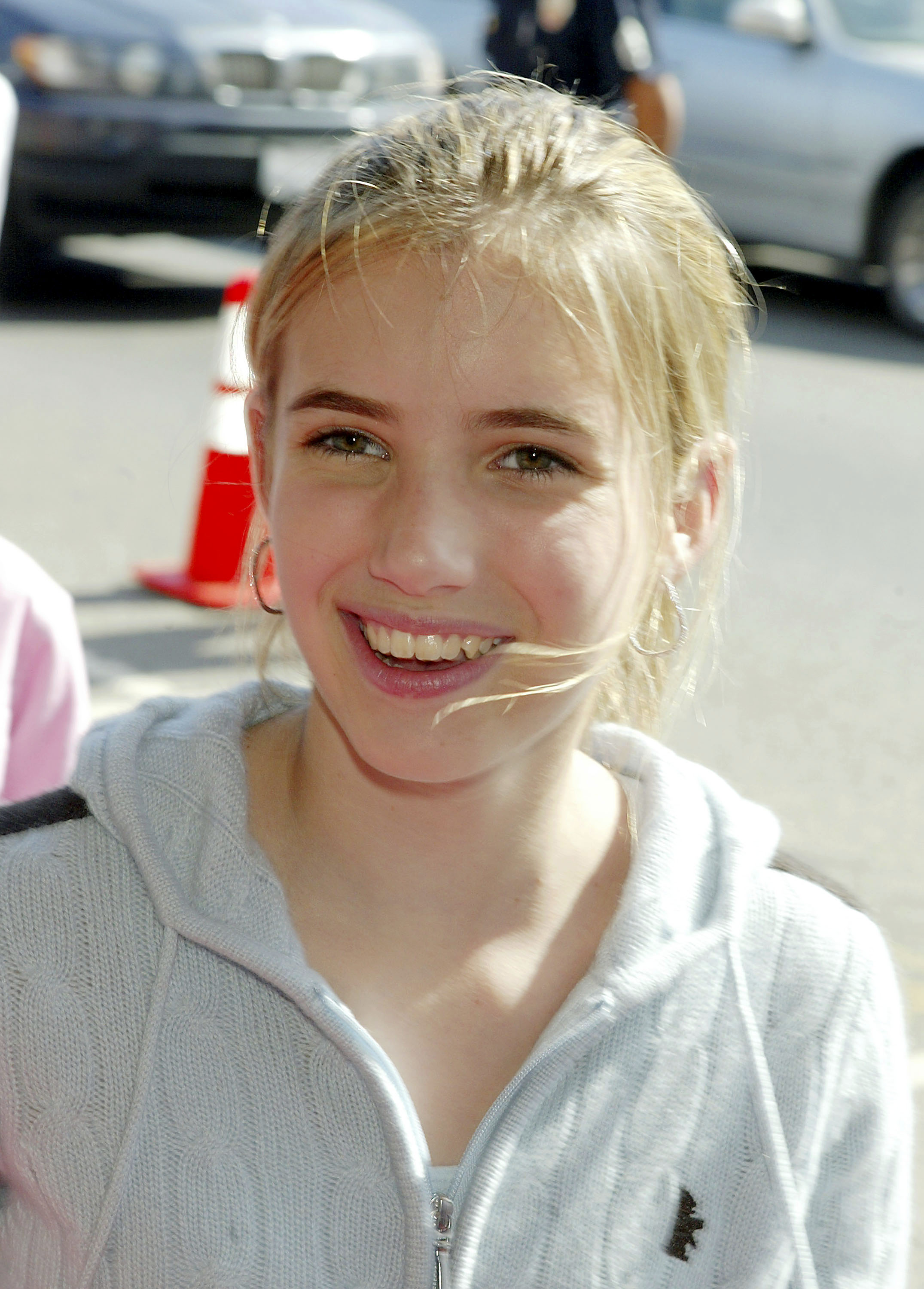 The actress arrives at the world premiere of "Grand Champion" at the Crest Theatre on August 22, 2004 in Los Angeles, California | Source: Getty Images