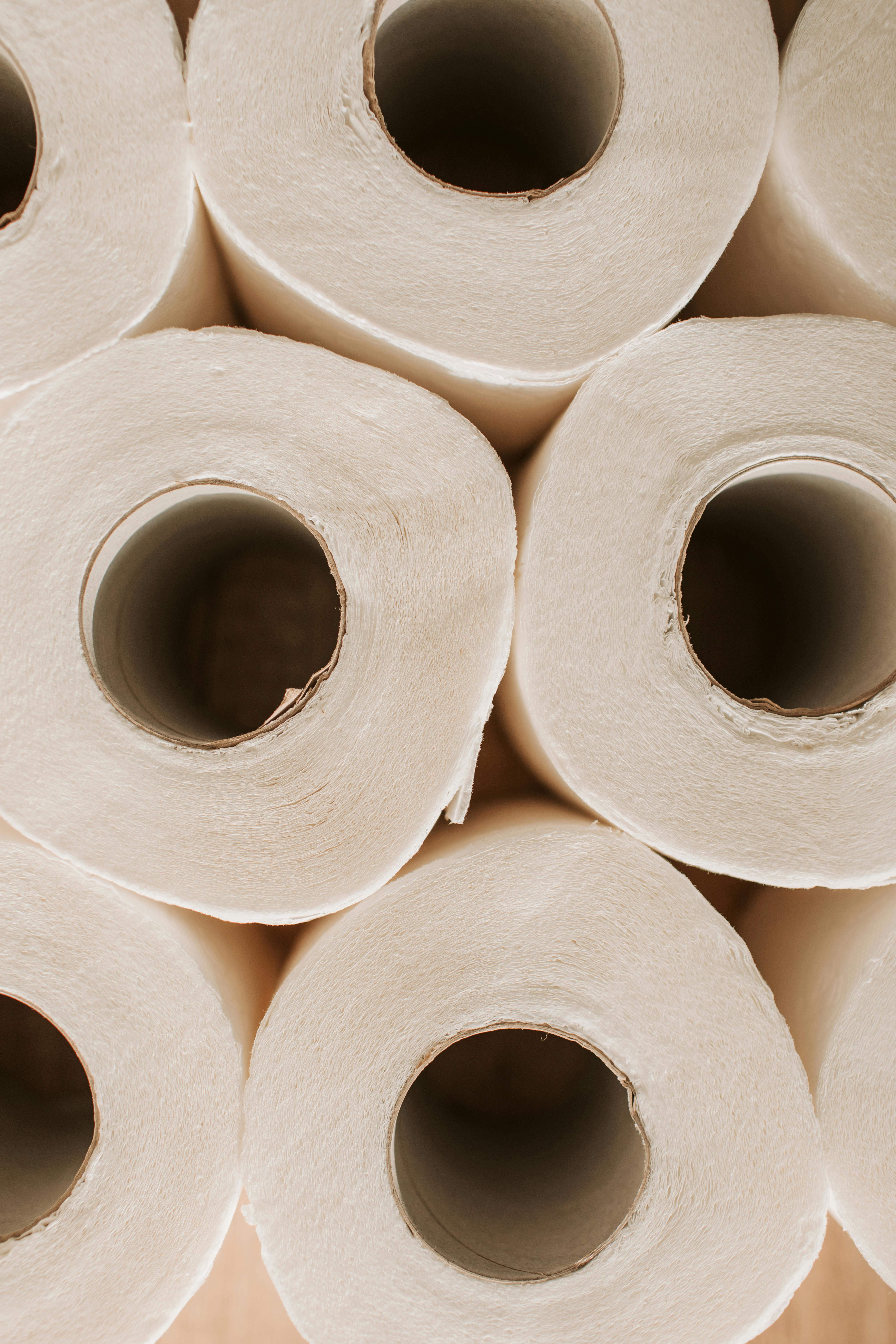 A bunch of toilet paper | Source: Pexels