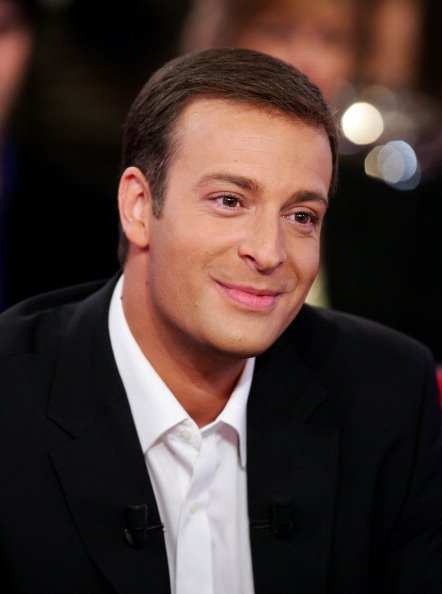 Spécial Club Med sur l'émission Vivement Dimanche Tv - Sylvain Mirouf. | Photo : Getty Images