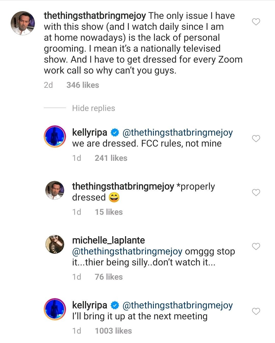 Kelly Ripa's interaction with a fan who had a complaint on August 10, 2020 | Photo: Instagram/kellyripa