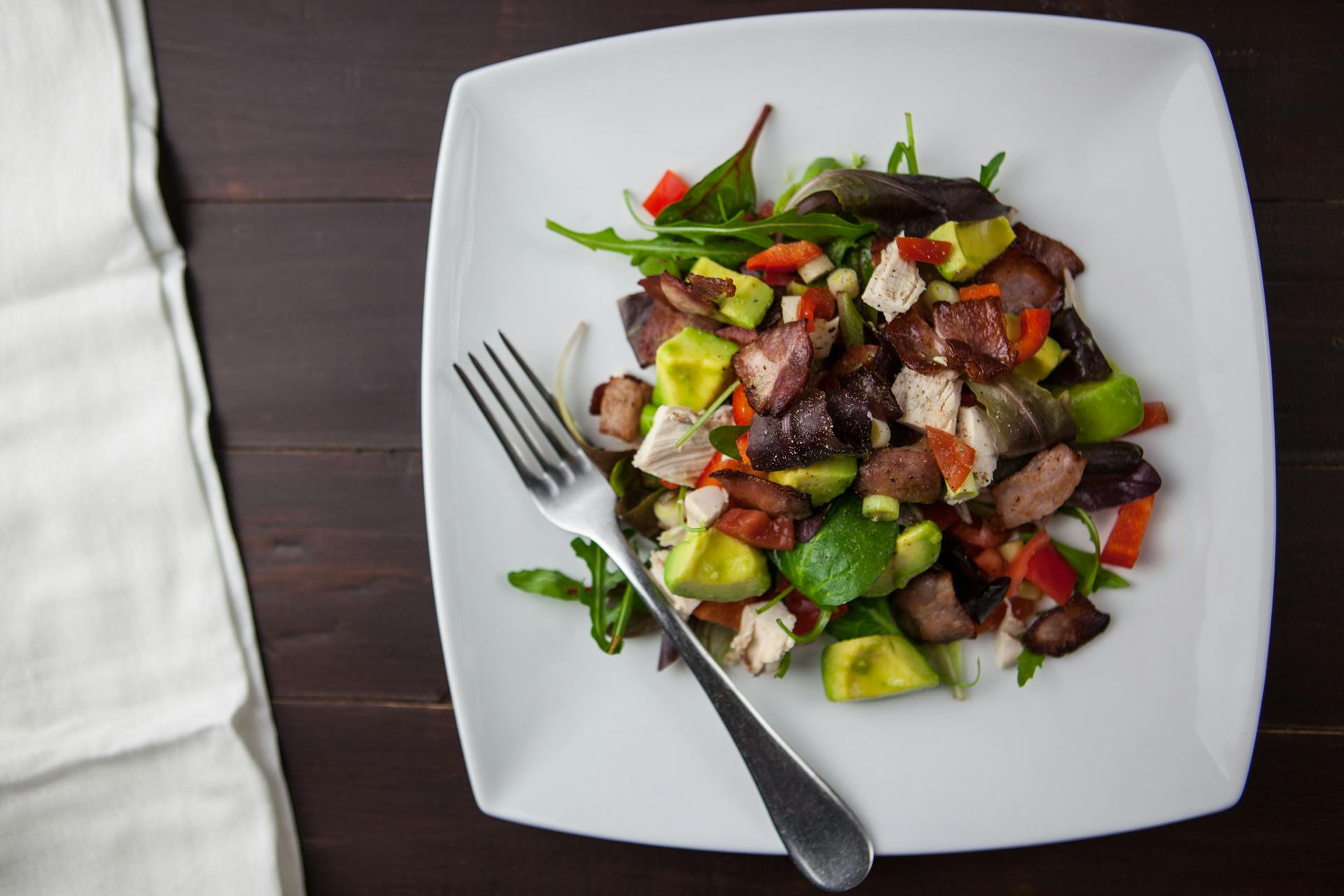 A fork on a plate of food | Source: Pexels