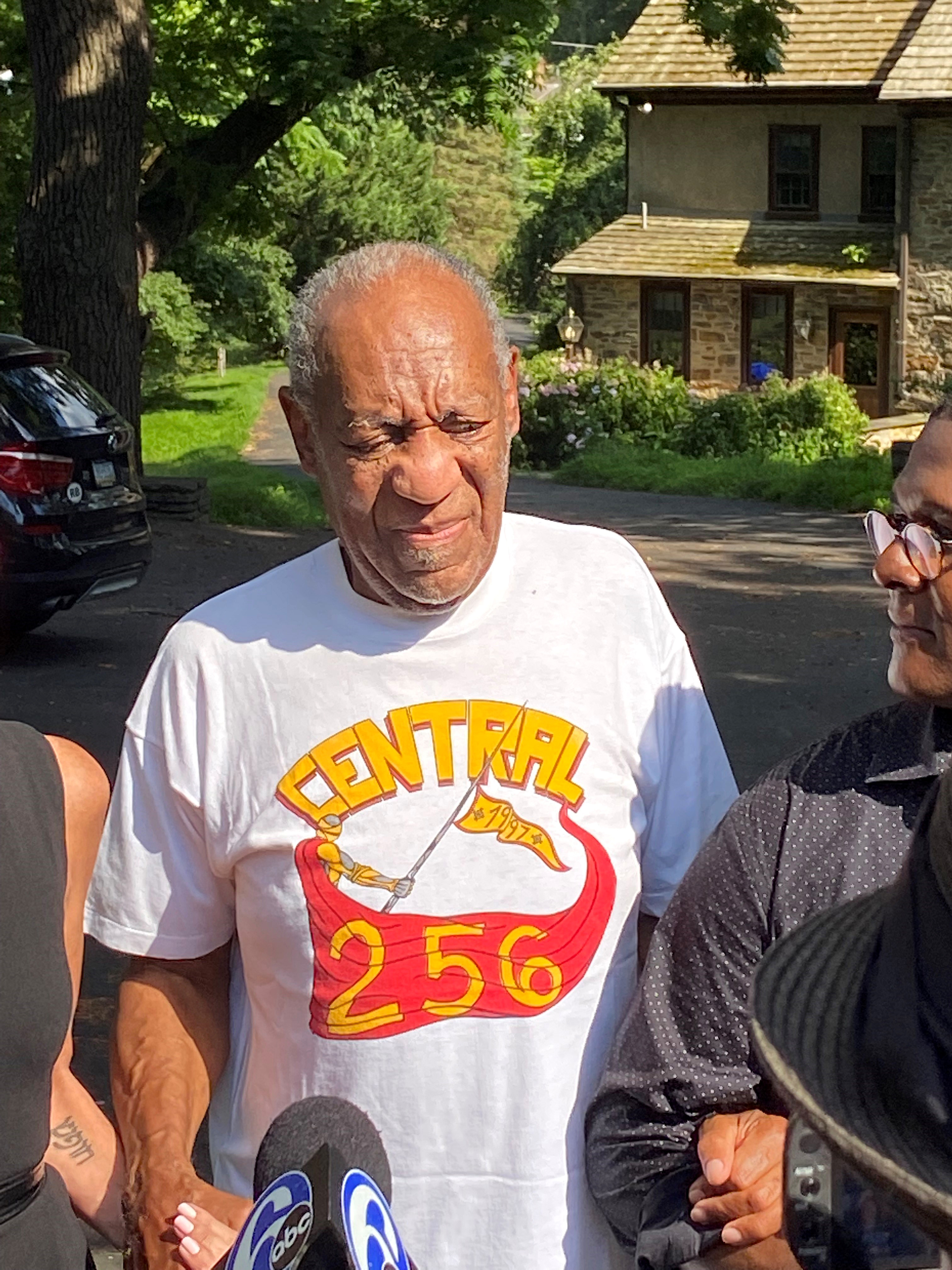 Bill Cosby speaks to reporters outside of his home on June 30, 2021, in Cheltenham, Pennsylvania | Source: Getty Images