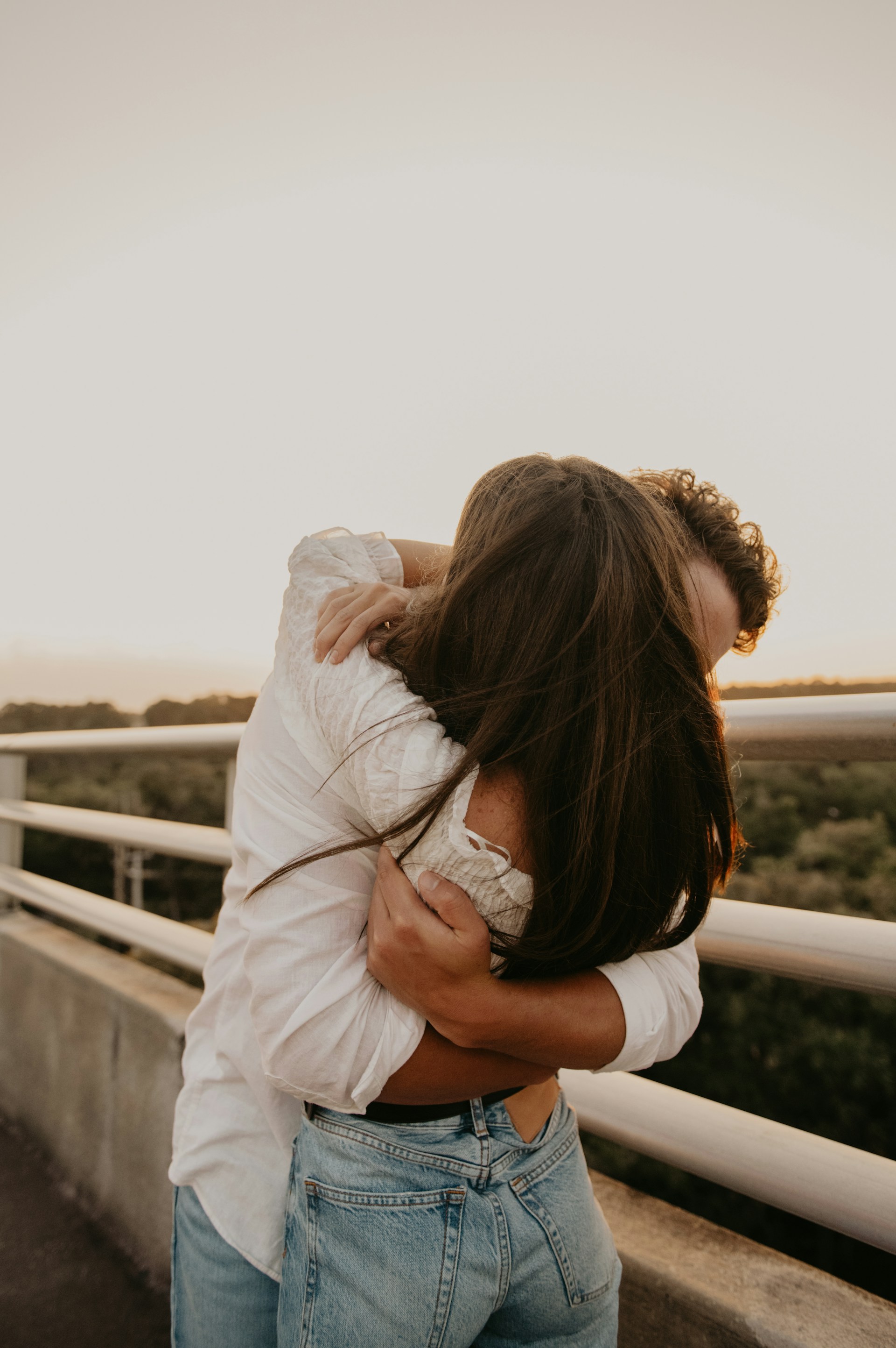 A couple hugging each other | Source: Unsplash