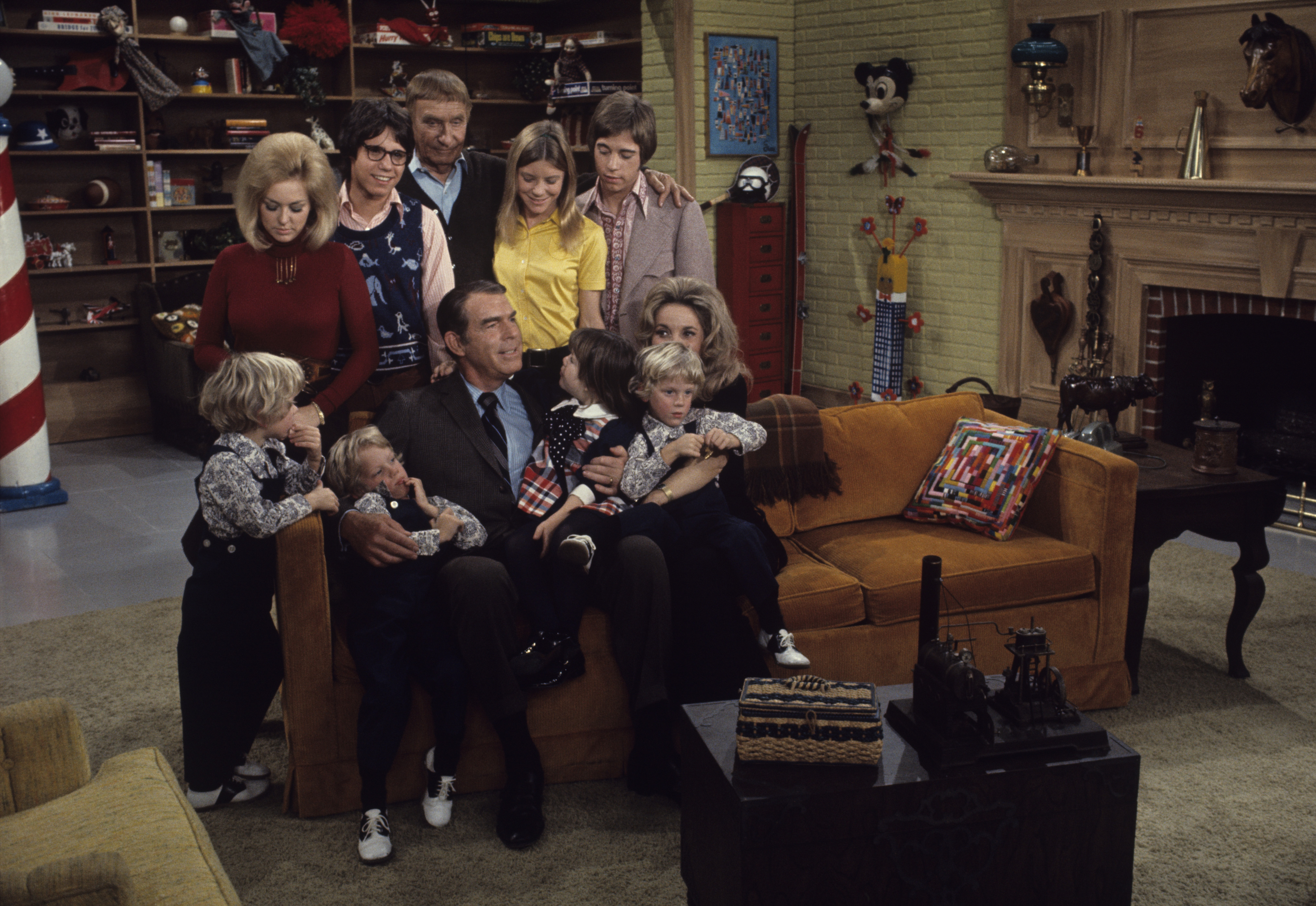 An undated image of Extra, Tina Cole, Barry Livingston, Extra, Fred MacMurray, William Demarest, Ronnie Troup, Daniel Todd, Stanley Livingston, Dawn Lyn, Joseph Todd, Beverly Garland on the set of "My Three Sons" | Source: Getty Images