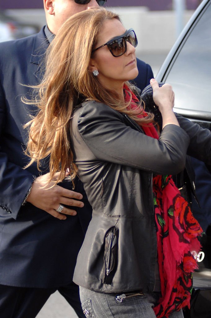 La chanteuse Céline Dion aperçue le 1er février 2010 à Hollywood, en Californie. | Photo : Getty Images