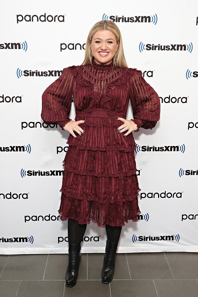 La chanteuse Kelly Clarkson aux studios SiriusXM le 9 septembre 2019. | Photo : Getty Images