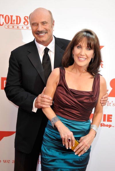 Dr. Phil McGraw and Robin McGraw at The Orpheum Theatre on August 30, 2009 | Photo: Getty Images