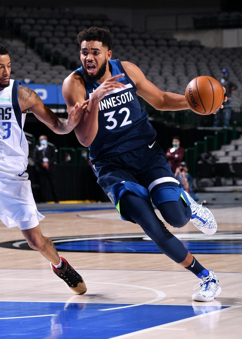 Karl-Anthony Towns on December 17, 2020 at the American Airlines Center in Dallas, Texas | Photo: Getty Images