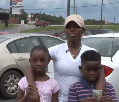 Maurice's sister, Contricia Hill, and Maurice Adams Jr. |  Source: youtube.com/KSDKNews