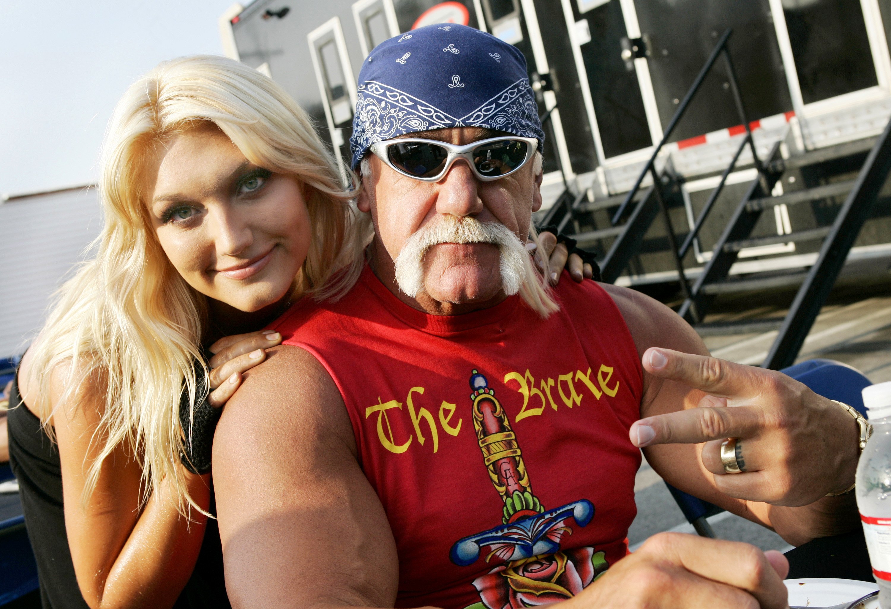 Brooke and Hulk Hogan on the set of her music video shoot "Bout Us" on May 6, 2006, in Los Angeles, California. | Source: Getty Images