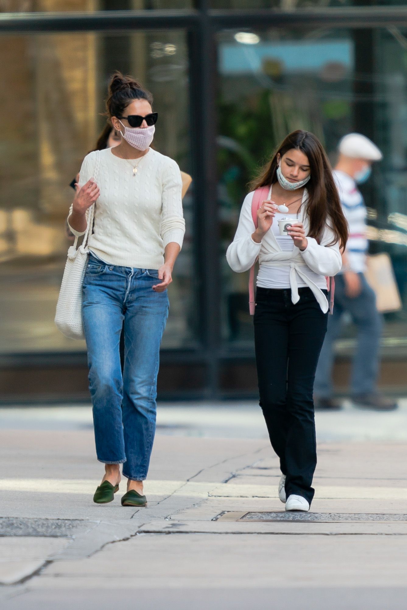 Katie Holmes and Suri Cruise are seen on September 08, 2020 in New York City. | Source: Getty Images