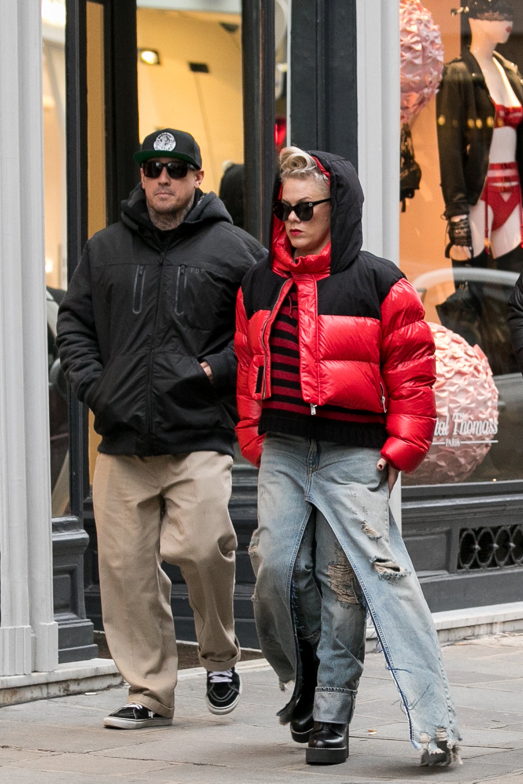 Pink and husband Carey Hart are seen strolling on Rue du Faubourg Saint Honore on December 6, 2017 in Paris, France. | Source: Getty Images
