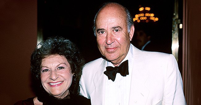 Estelle Reiner and Carl Reiner during Calvin Klein and Vogue Magazine Host "Rumor Has It" Los Angeles Premiere | Photo: Getty Images