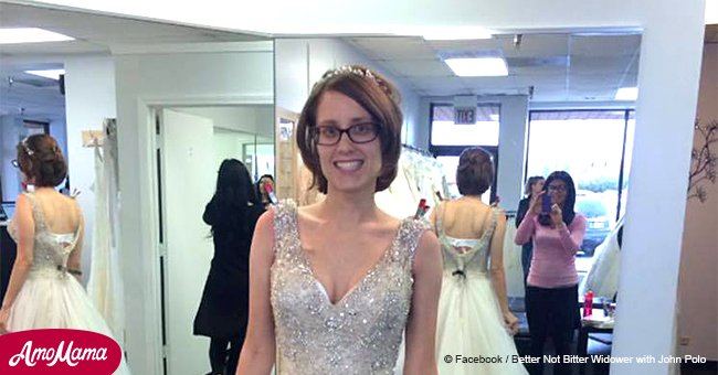 Man discovers photo of his late wife in the wedding dress he never got to see her in