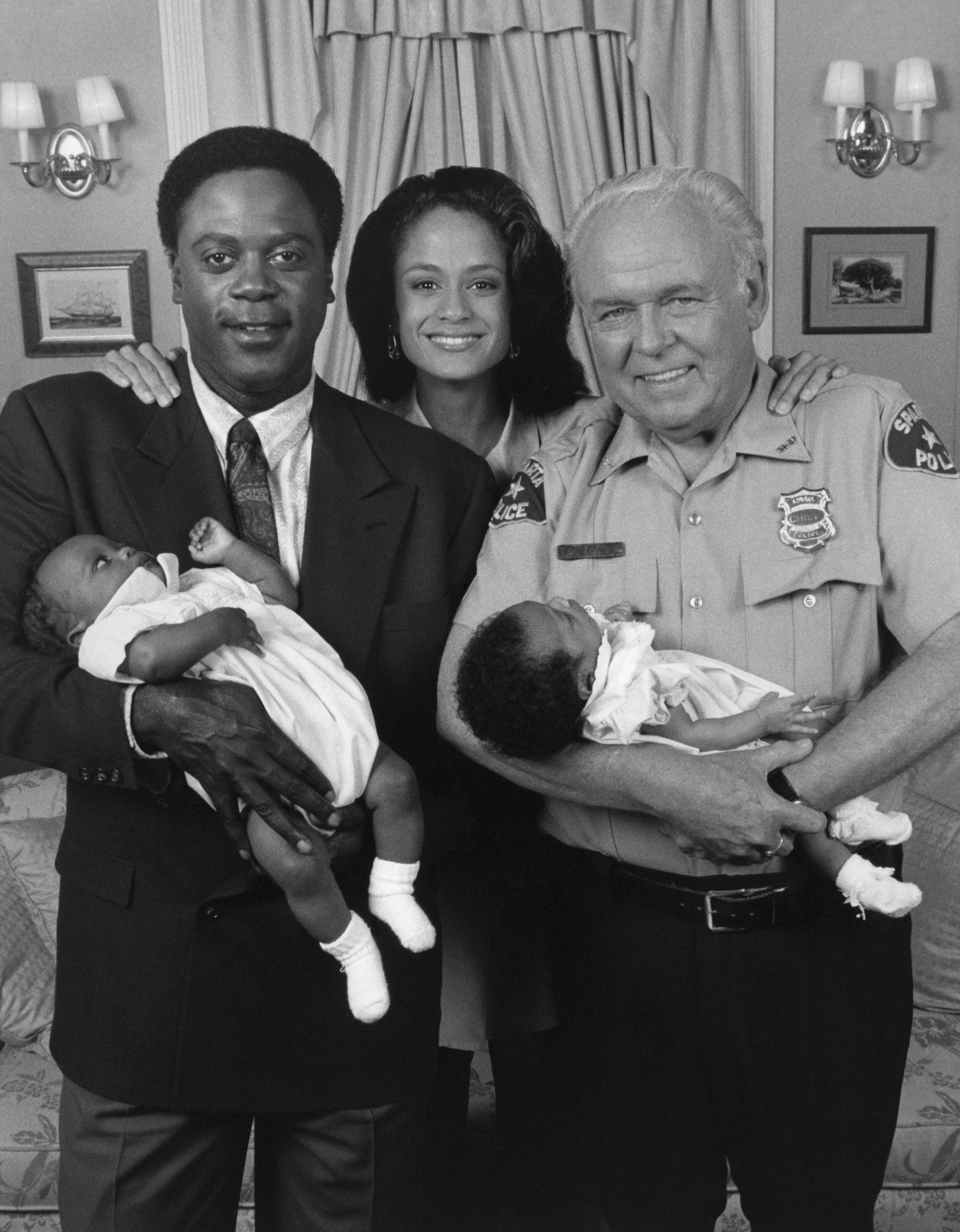 Cast of "In the Heat of the Night" on set | Source: Getty Images