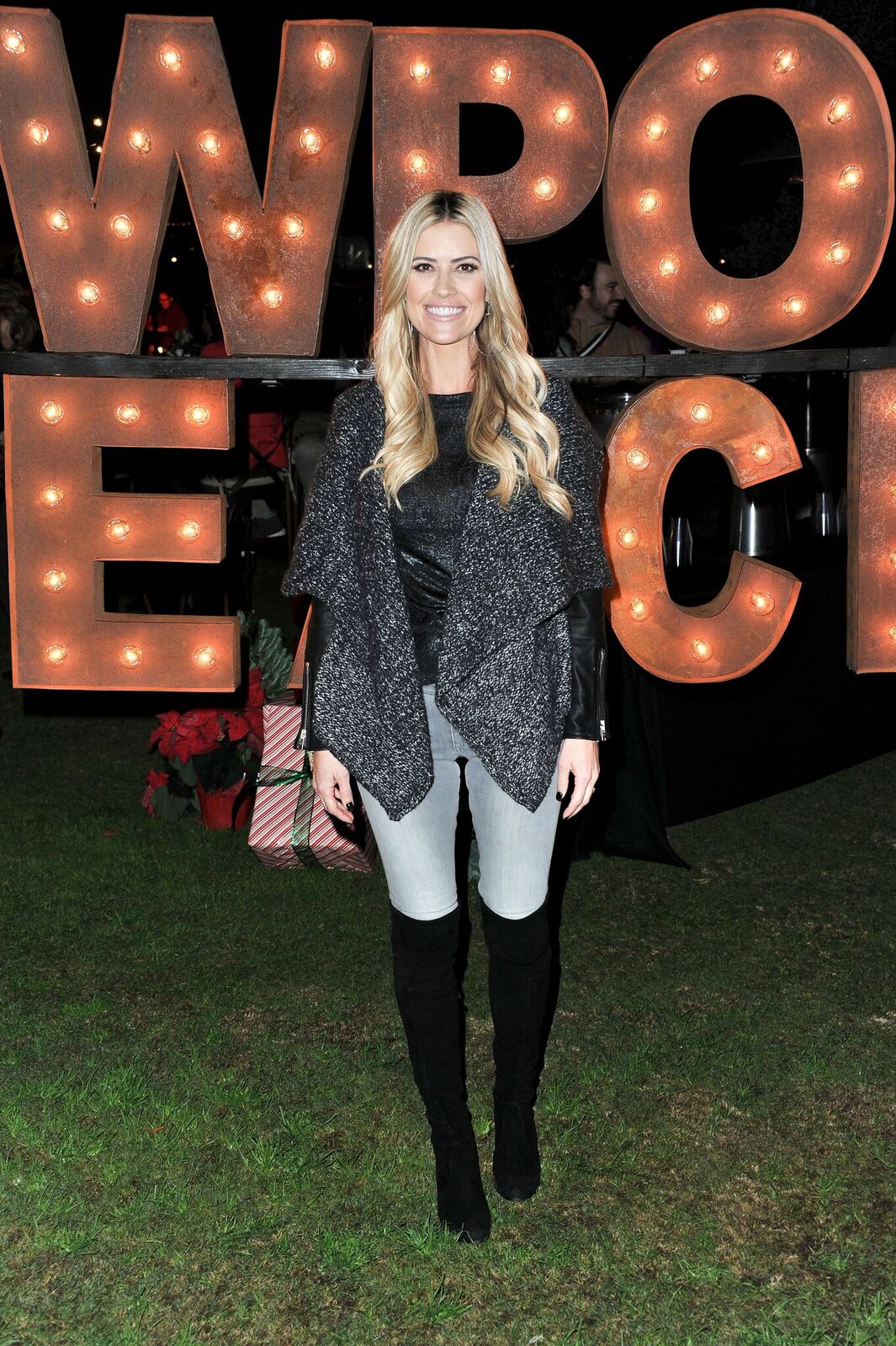 Christina Anstead at the 111th Annual Newport Beach Christmas Boat Parade opening night at Marina Park on December 18, 2019, in Newport Beach, California | Photo: Allen Berezovsky/Getty Images