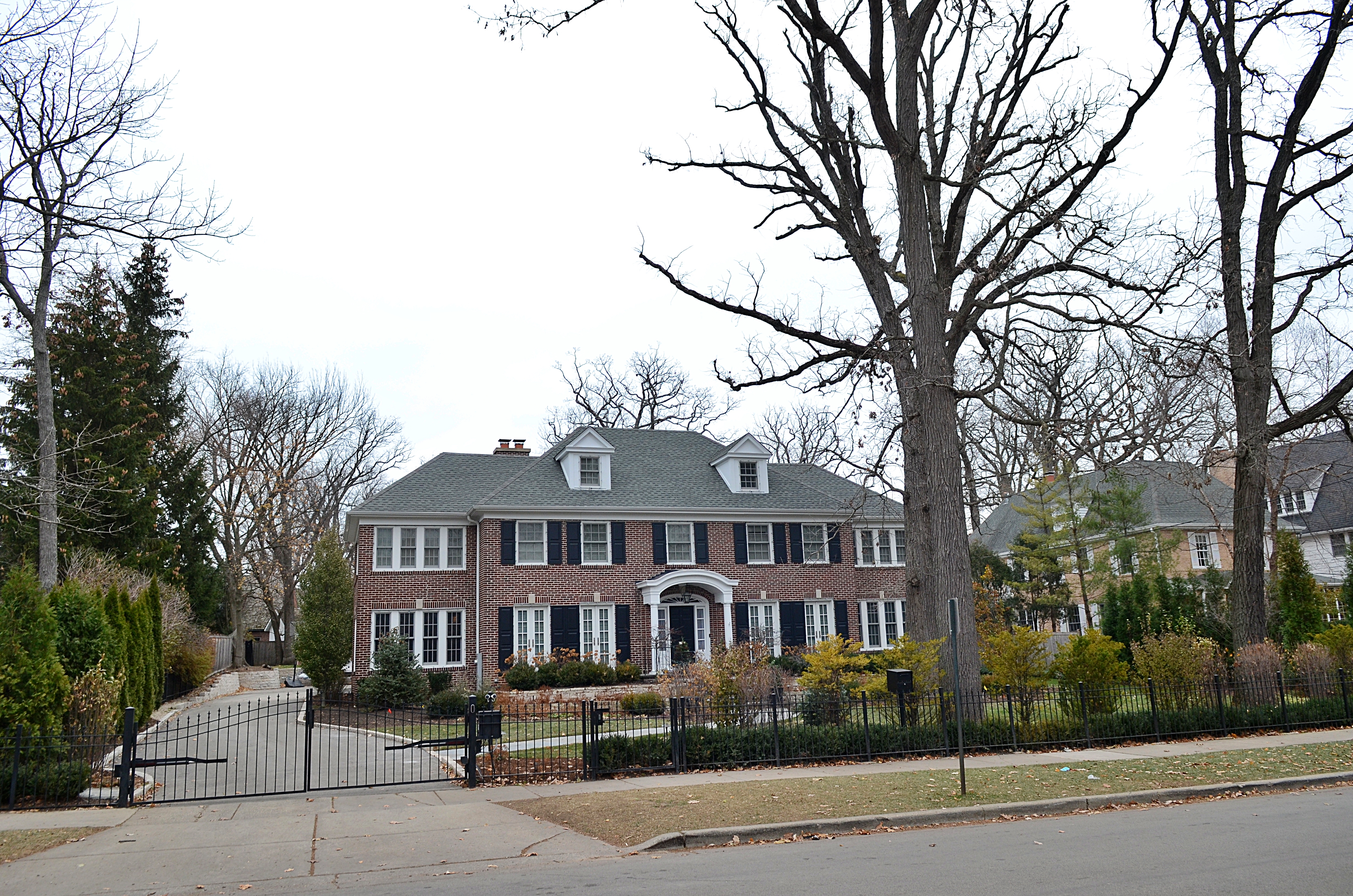 The real life "Home Alone" house in Winnetka, Illinois on December 1, 2021 | Source: Getty Images