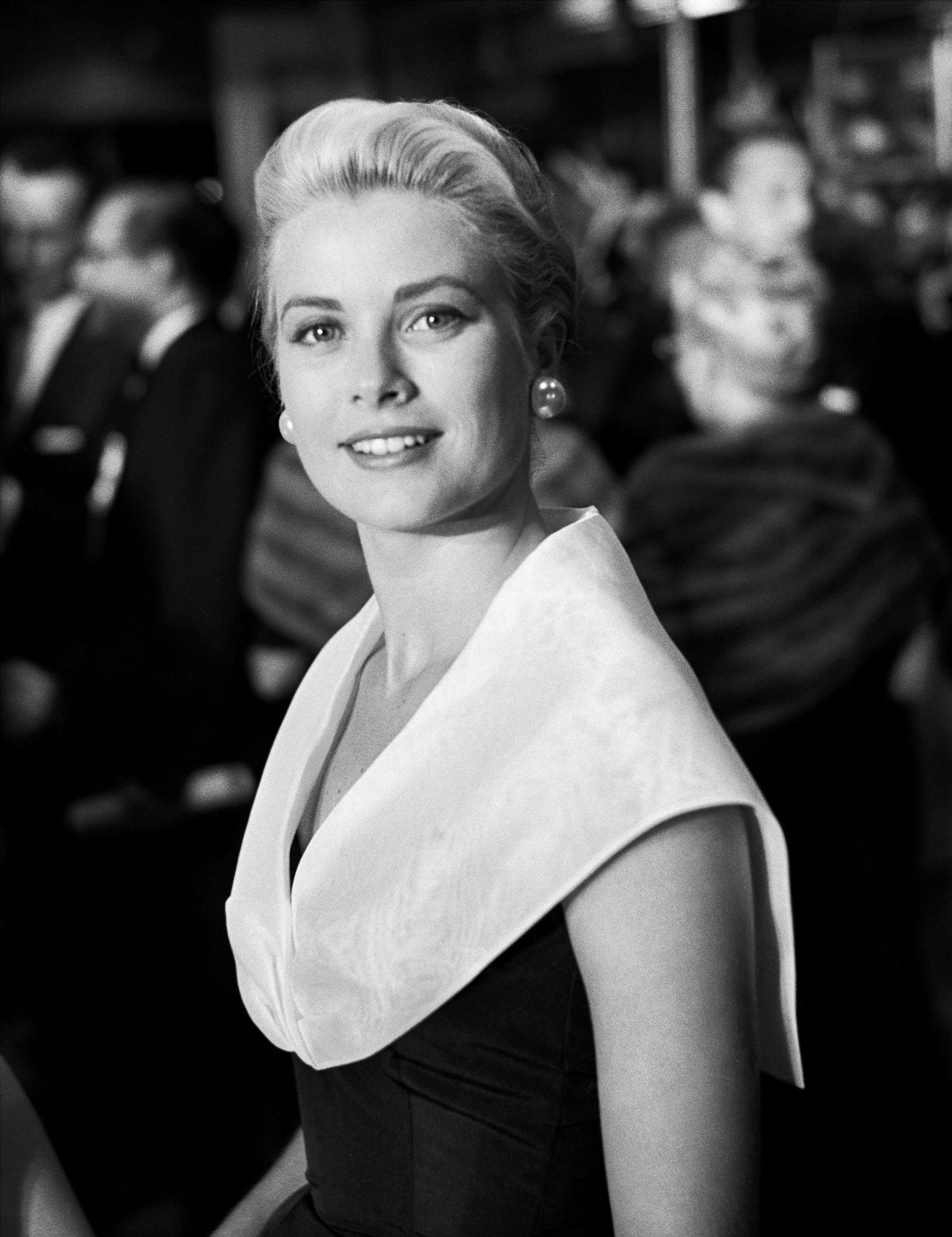 Grace Kelly at the premiere of the movie "Rear Window" in 1954 | Source: Getty Images