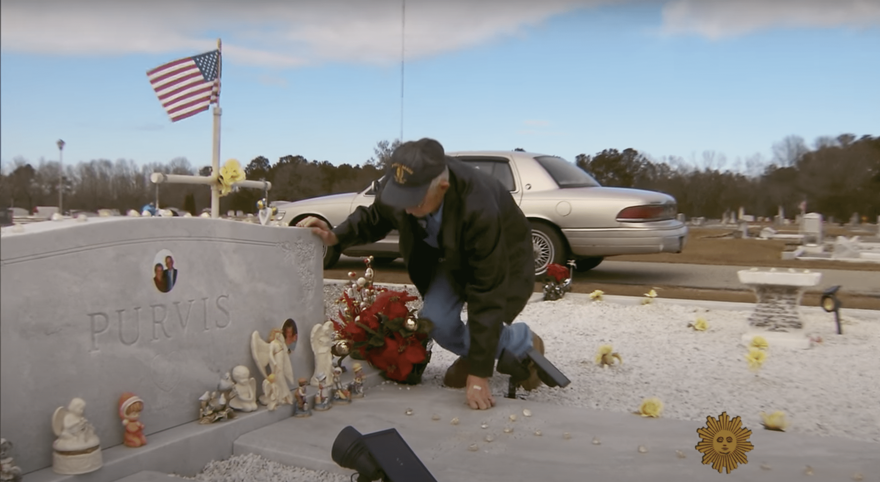 93-year-old retired Mechanic, Clarence Purvis at the cemetery | Source: YouTube/CBS Sunday Morning