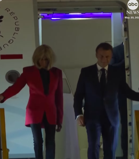 Brigitte and Emmanuel Macron walking down the aircraft steps. | Source: Instagram/abcnews