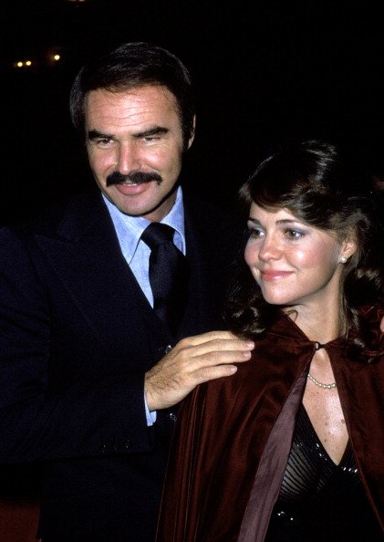 Burt Reynolds y Sally Field | Imagen tomada de: Getty Images