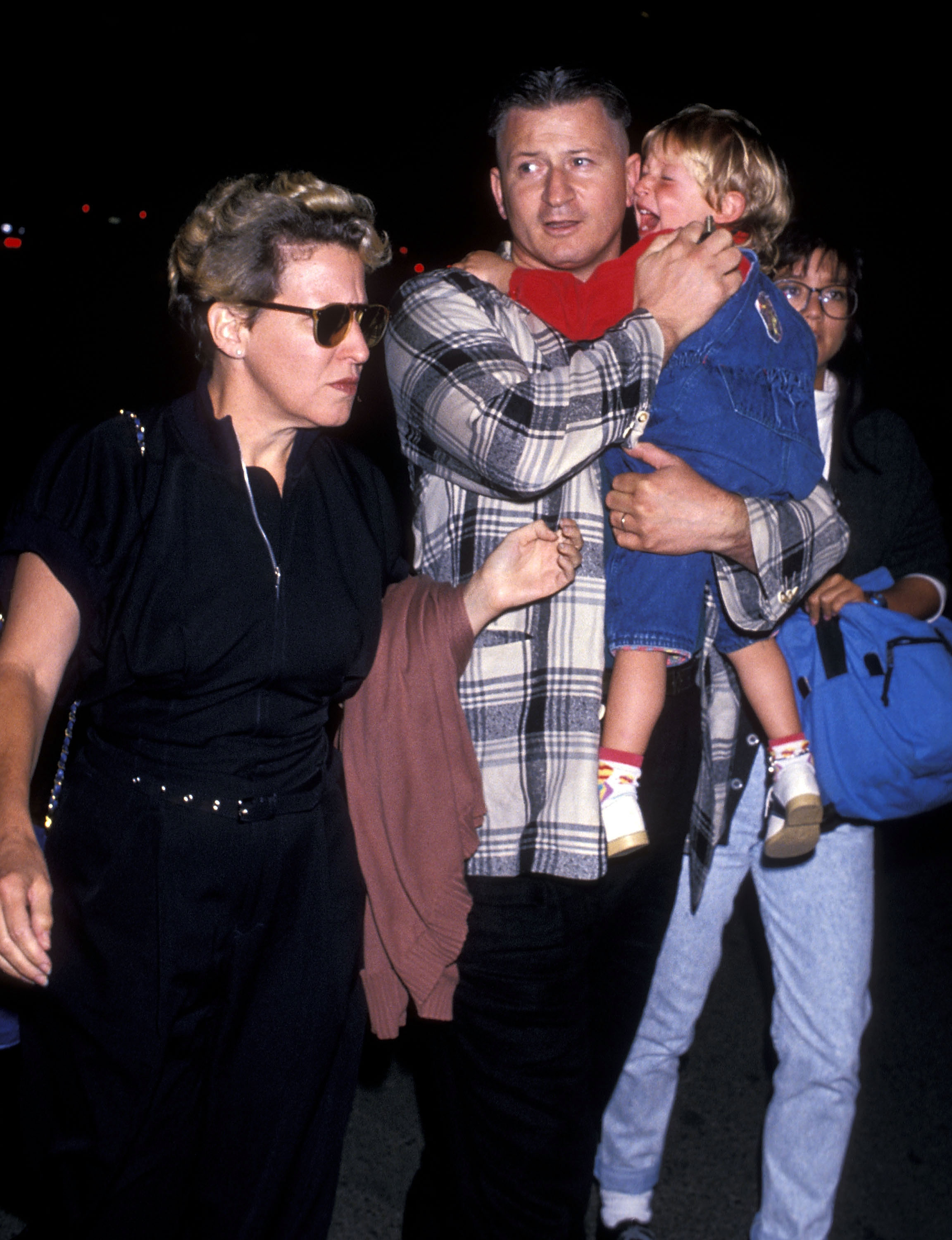 Bette Midler, Martin von Haselberg and their daughter Sophie in California in 1989 | Source: Getty Images