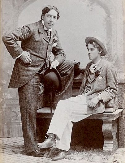  Oscar Wilde and his lover, Lord Alfred Douglas in 1893 | Public Domain 