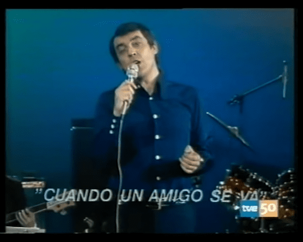 Alberto Cortez interpretando su emblemático tema │Imagen tomada de: YouTube / jaumequalsevol Alberto Cortez interpretando su emblemático tema │Imagen tomada de: YouTube / jaumequalsevol