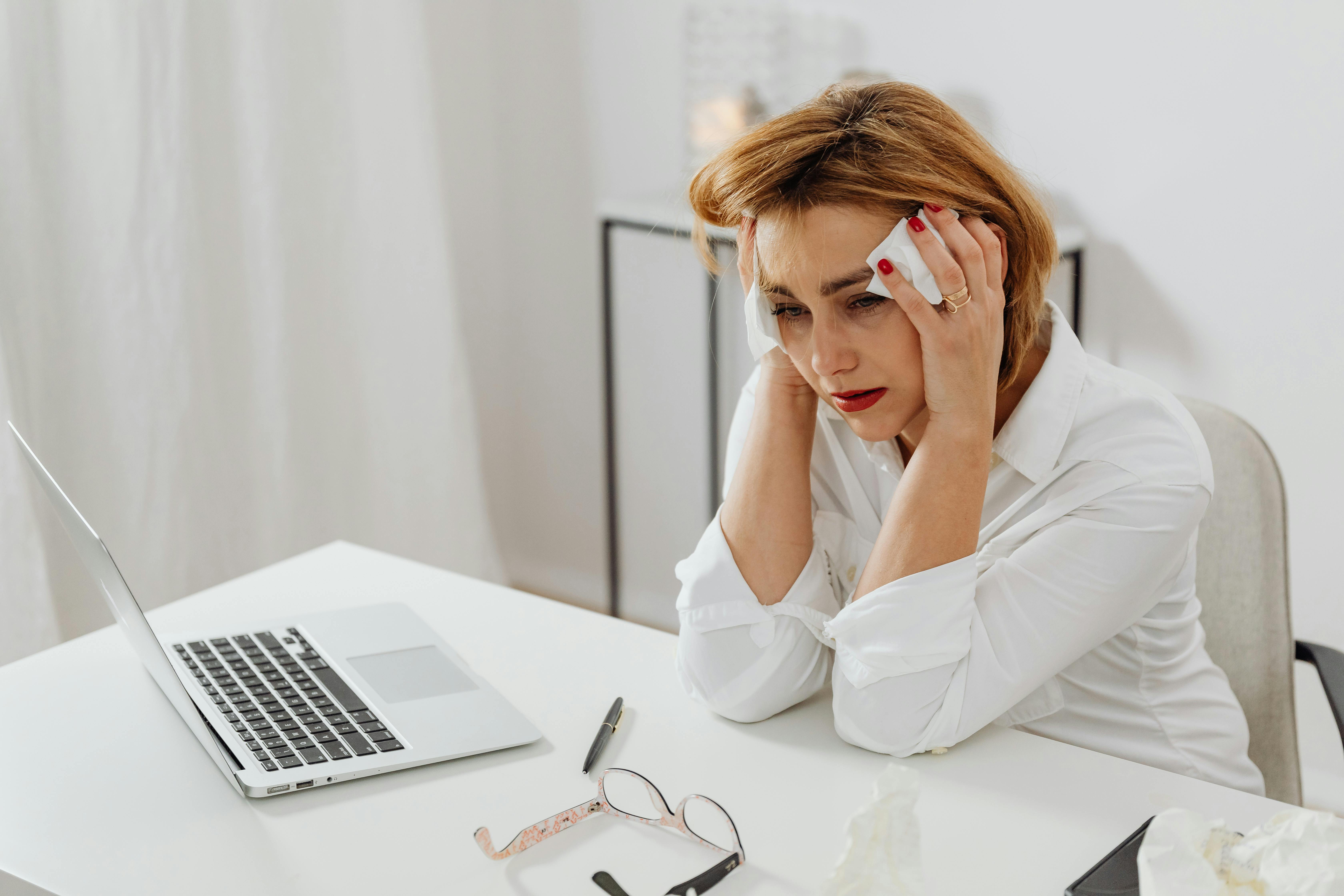 A woman experiencing chronic stress | Source: Pexels