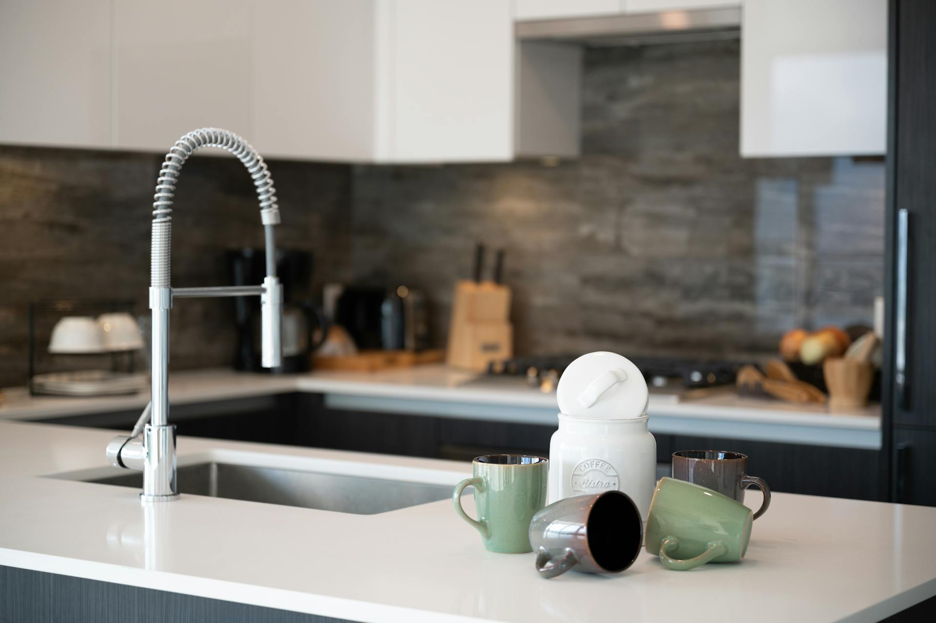 Mugs on a counter | Source: Pexels