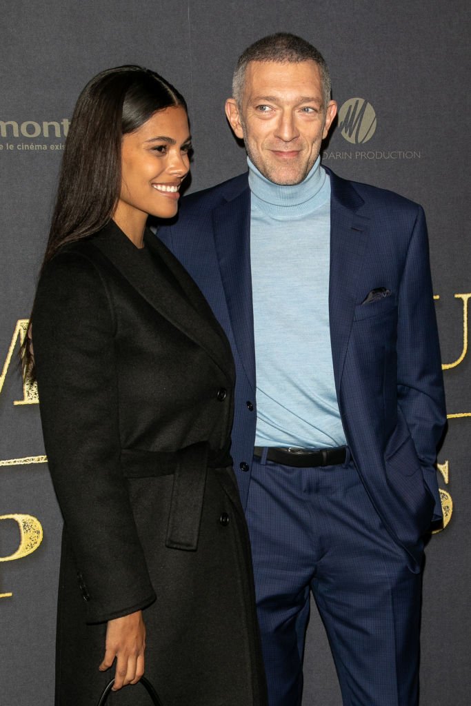 Vincent Cassel et Tina Kunakey ensemble à une première. l Source : Getty Images Vincent Cassel et Tina Kunakey ensemble à une première. l Source : Getty Images