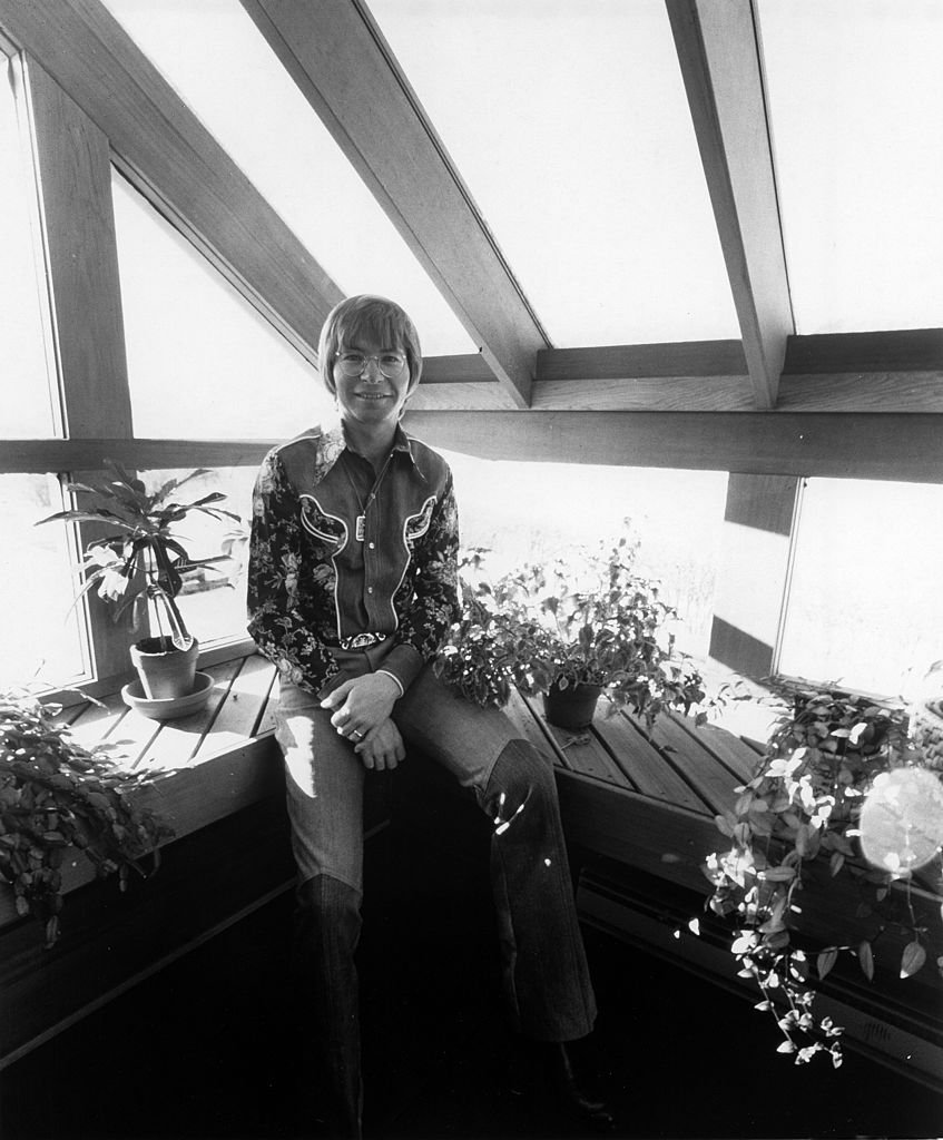 John Denver circa 1970 | Photo: Getty Images 