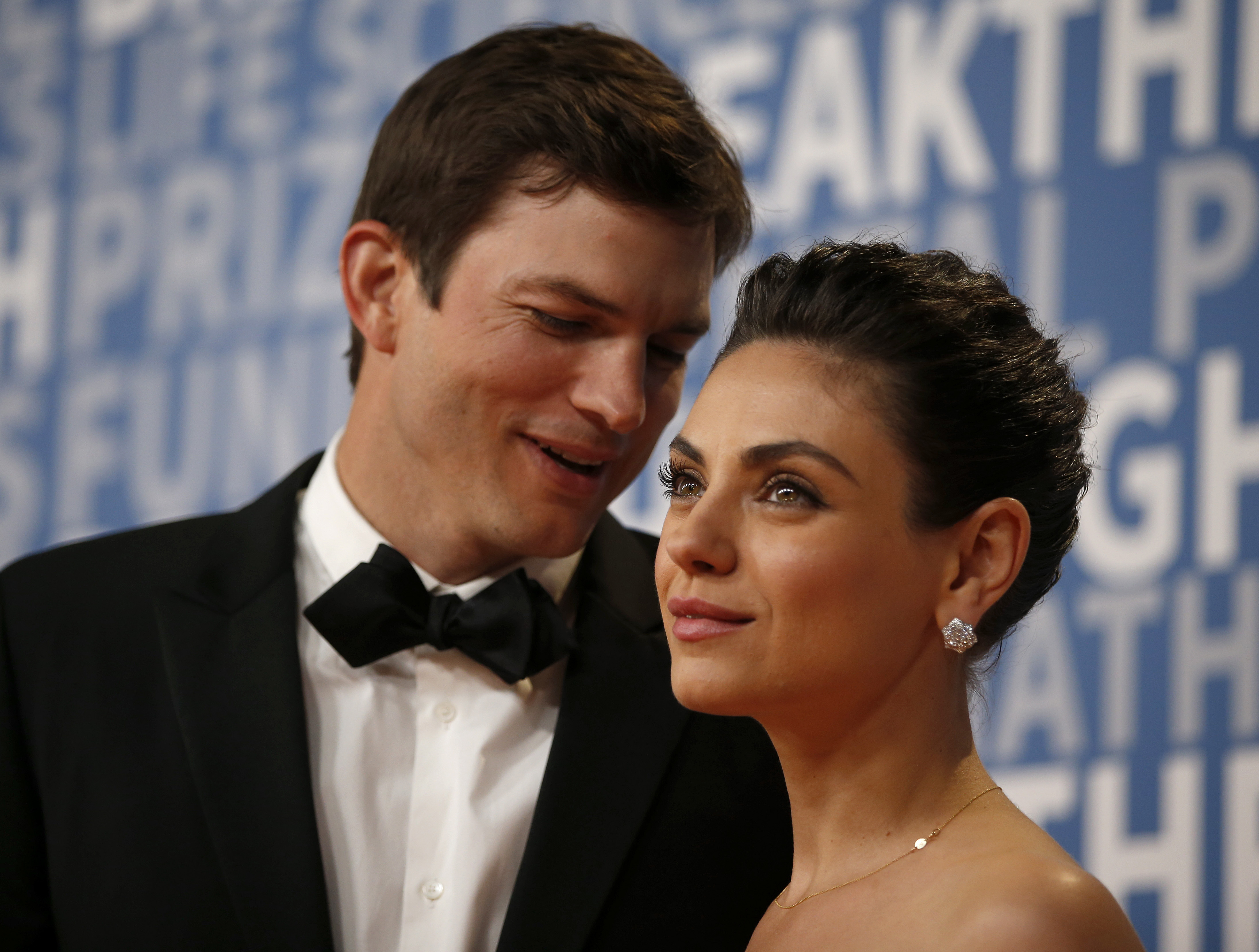 Ashton Kutcher and Mila Kunis on the red carpet for the 6th annual 2018 Breakthrough Prizes at Moffett Federal Airfield, Hangar One in Mountain View on December 3, 2017 in California. | Source: Getty Images