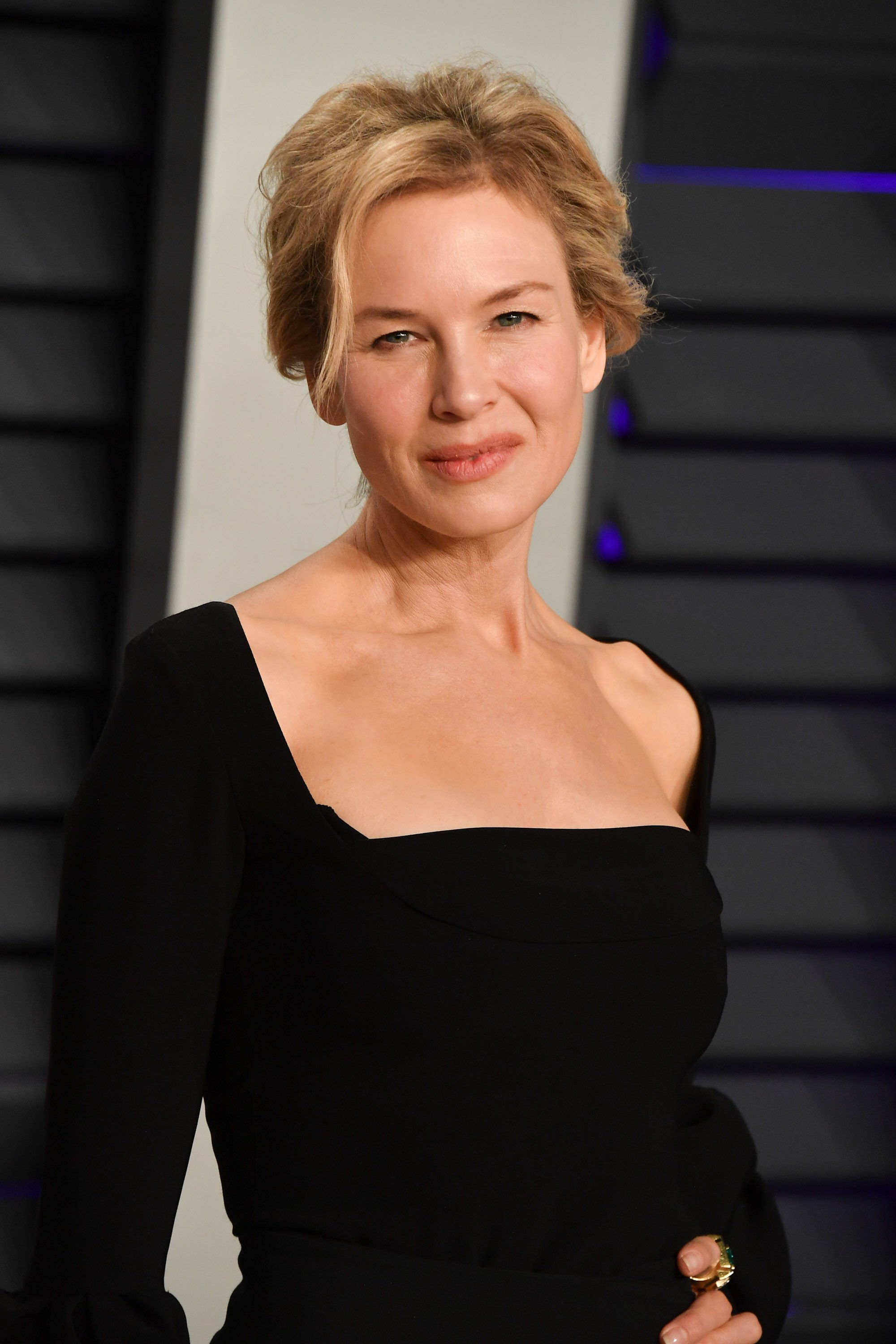 Renee Zellweger attends the 2019 Vanity Fair Oscar Party hosted by Radhika Jones at Wallis Annenberg Center for the Performing Arts on February 24, 201,9 in Beverly Hills, California. | Source: Getty Images.