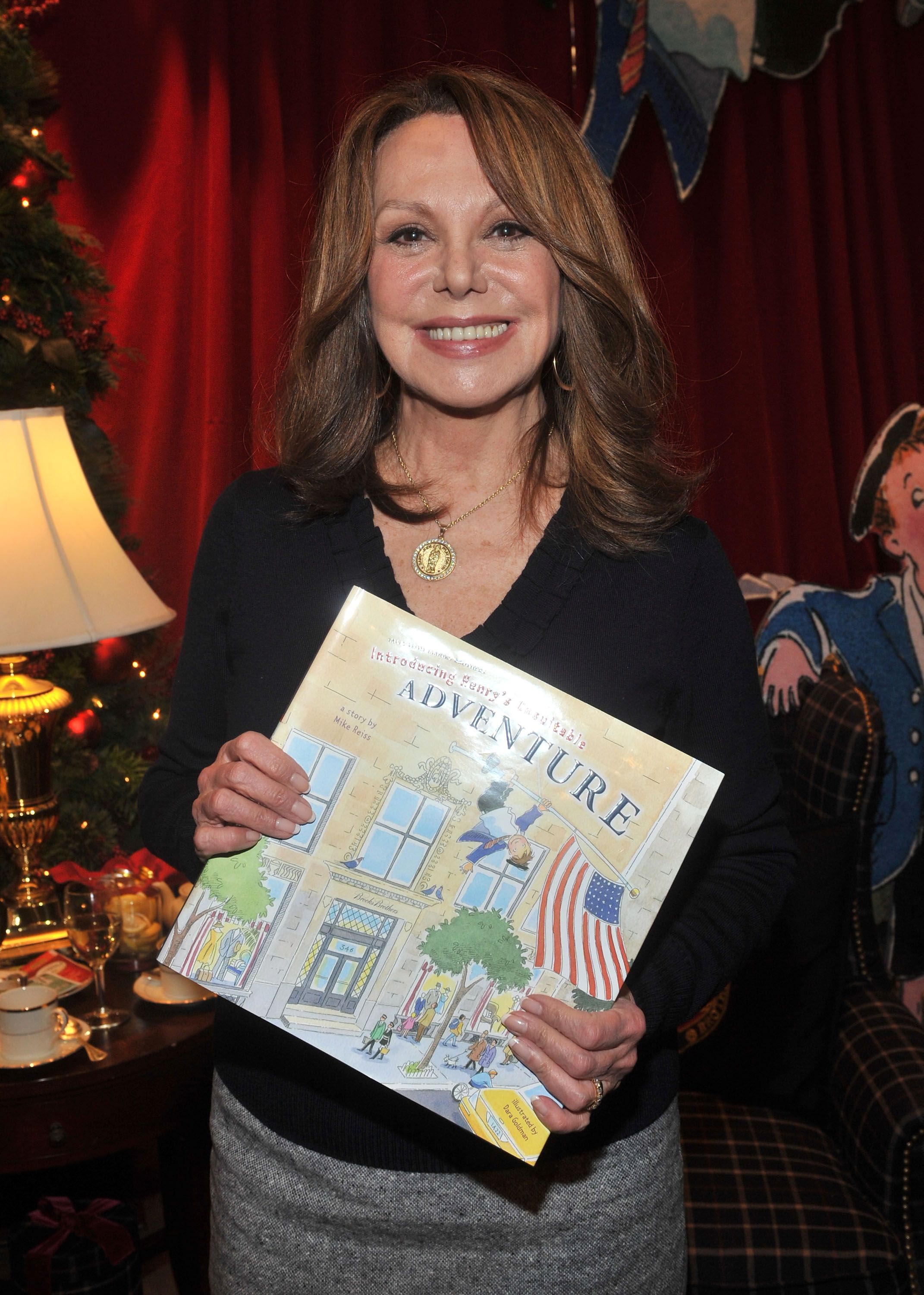 Actress Marlo Thomas attends the Brooks Brothers & St. Jude Children's Research Hospital Holiday Celebration | Getty Images