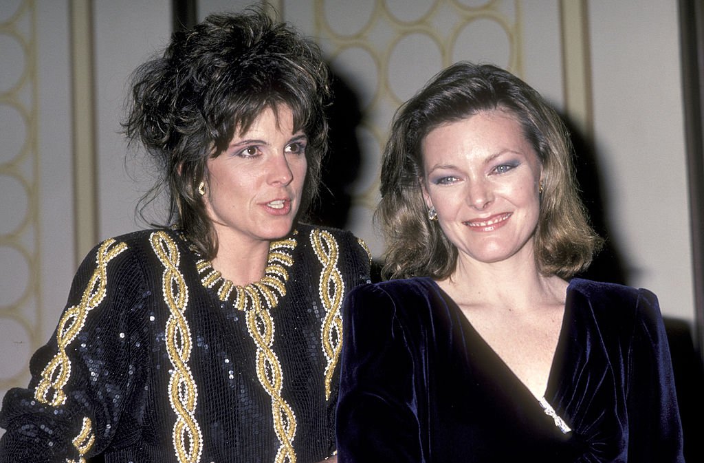 Susan Saint James and Jane Curtin attend the 25th Annual International Broadcasting Awards on March 19, 1985 at Century Plaza Hotel in Los Angeles, California  | Photo: GettyImages