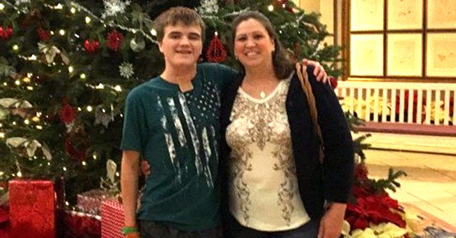 A photo of a mother and her late son who saved many lives as an organ donor | Photo: twitter.com/InsideEdition