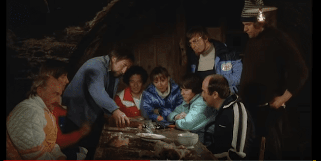 Les Bronzés Font du Ski - "shallot liqueur" scene | YouTube / Alistair Dabbs