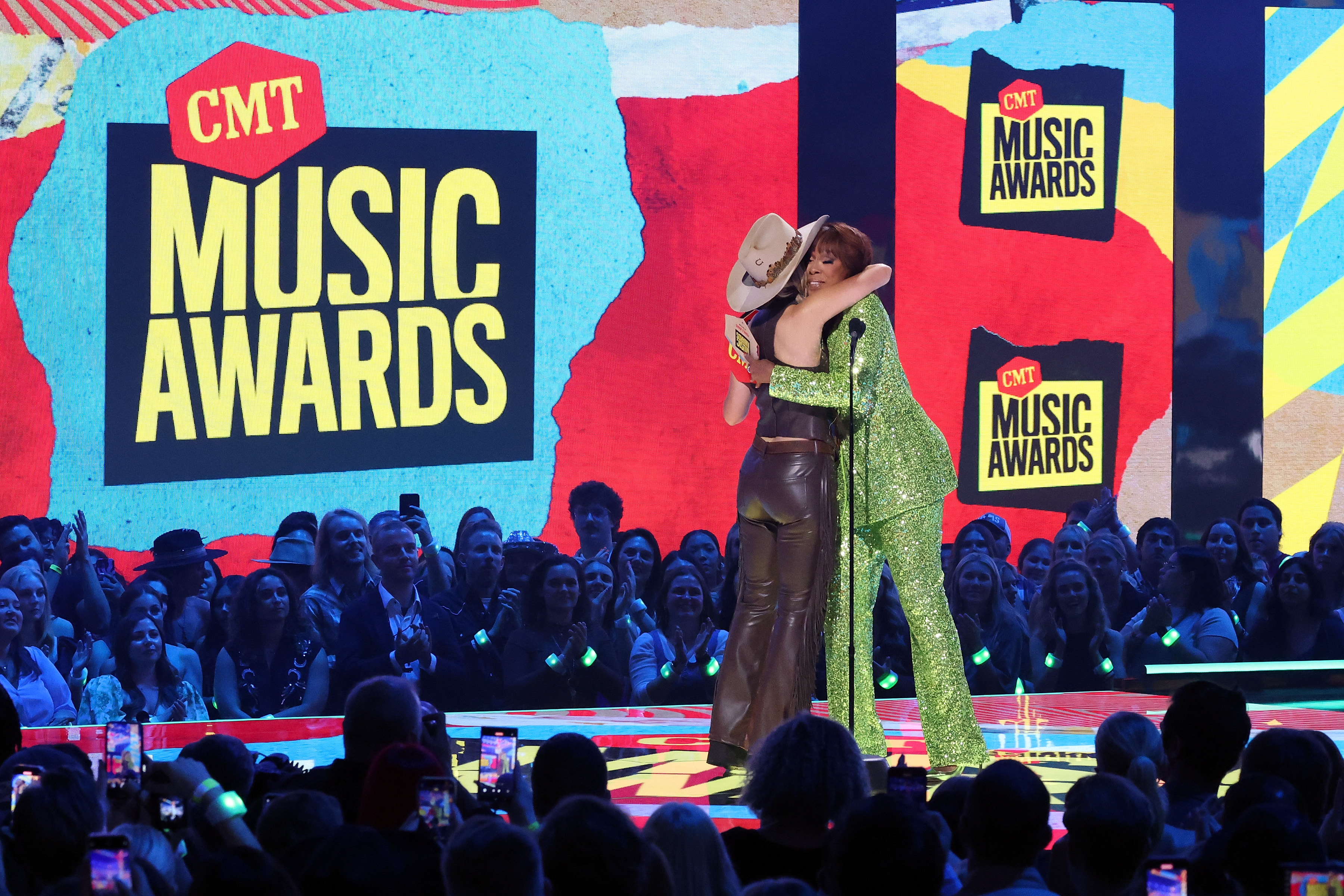 Lainey Wilson accepts an award during the 2024 CMT Music Awards at Moody Center on April 07, 2024, in Austin, Texas. | Source: Getty Images