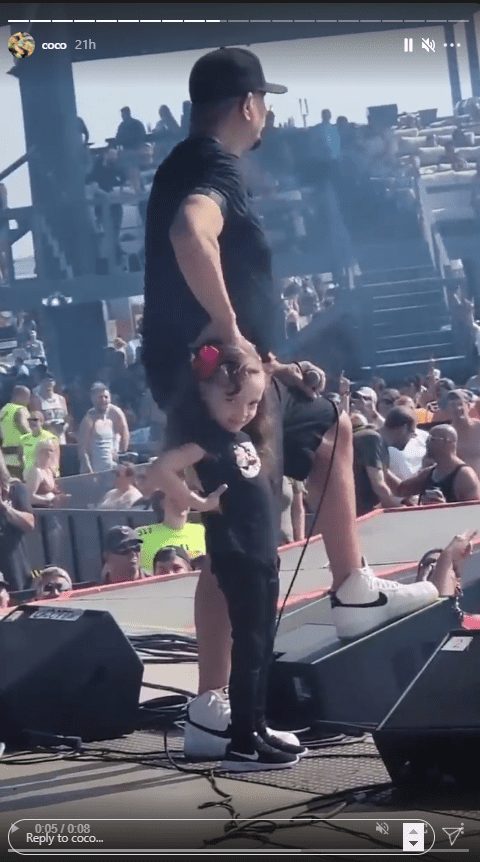 Ice T and his daughter Chanel Nicole on stage during a concert. | Photo: Instagram/coco