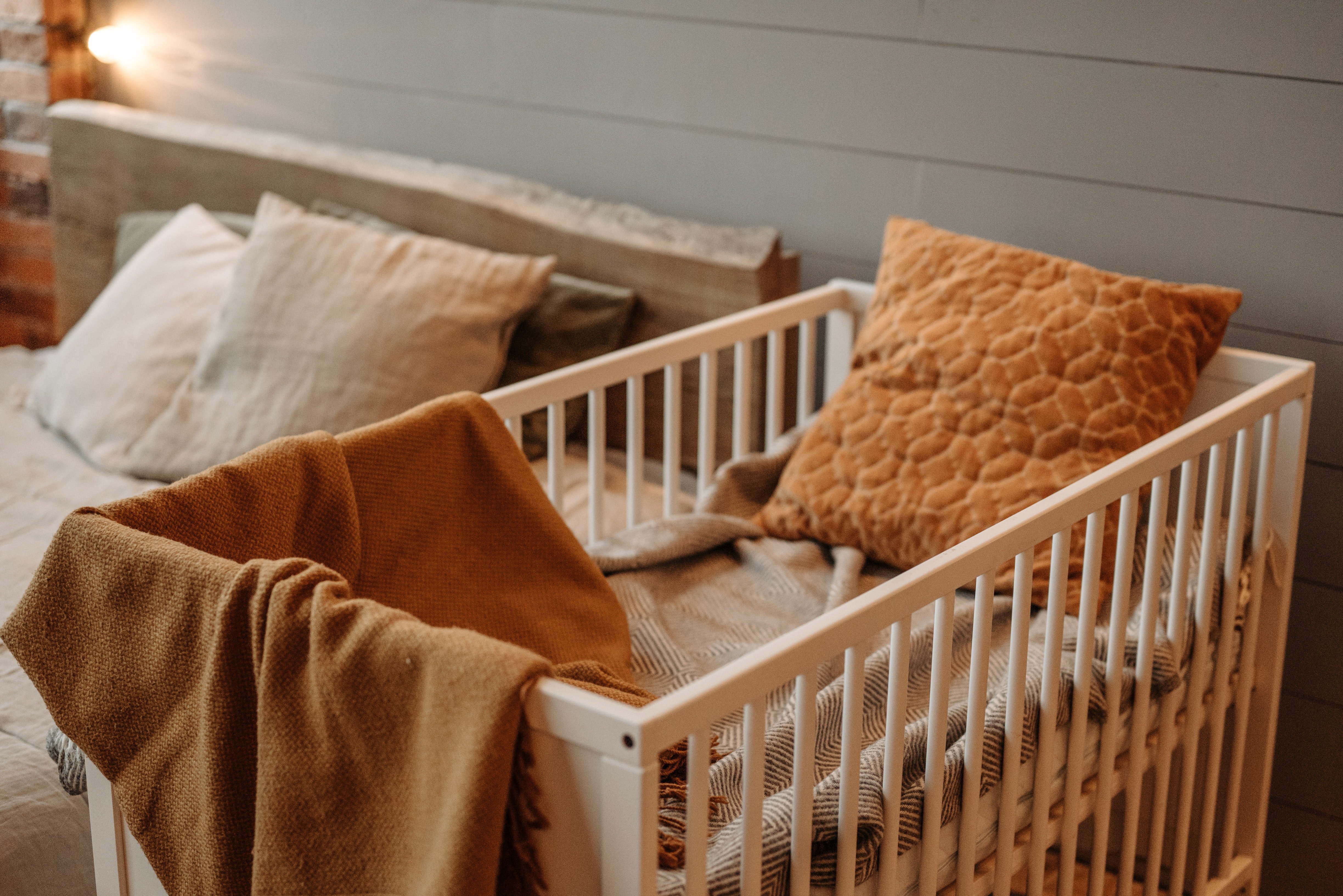 Grace refused to sell the wooden crib. | Source: Pexels