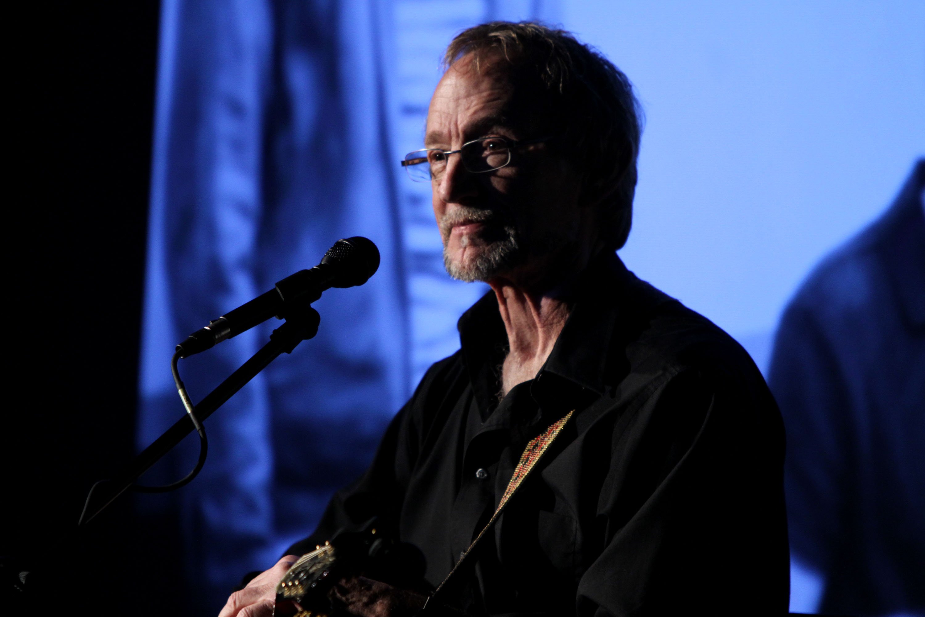 Peter Tork performs at Peter Tork's "In This Generation: My Life in the Monkees and so much more" at The GRAMMY Museum on June 17, 2013 in Los Angeles, California | Source: Getty Images