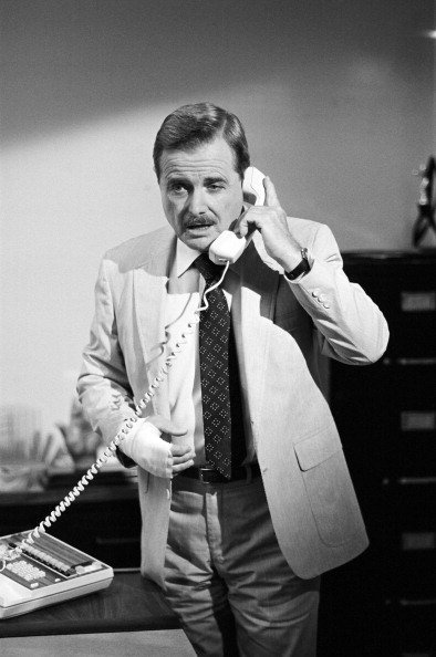 William Daniels on the set of the show"Boy Meets World" | Photo: Getty Images