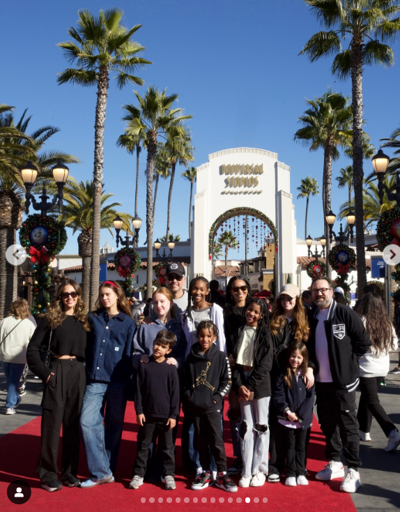 Jessica Alba and Cash Warren, along with family and companions, visit Universal Studios Hollywood, as shared on January 3, 2025 | Source: Instagram.com/jessicaalba