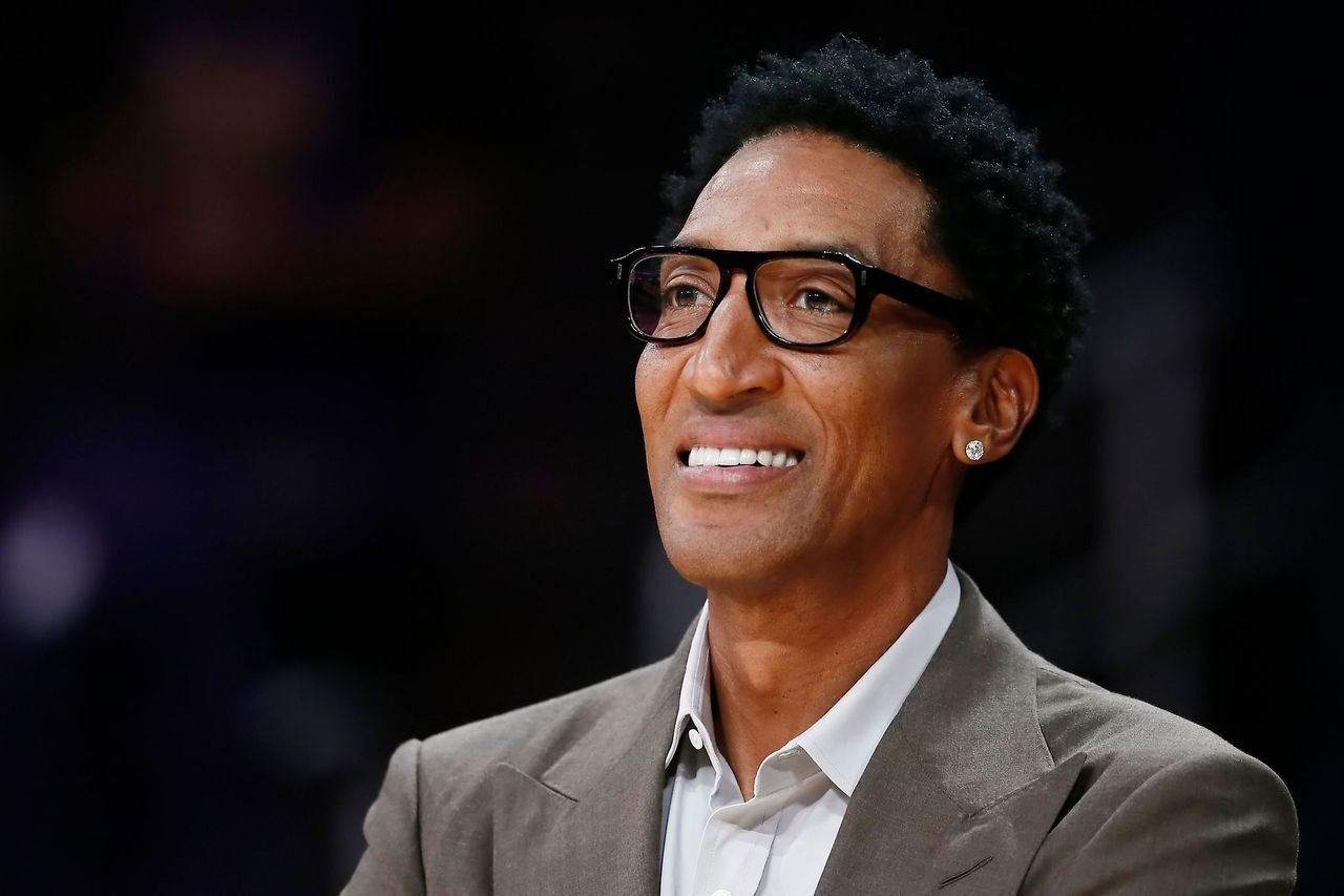 Scottie Pippen smiling on court before the LA Clippers game against the Los Angeles Lakers on December 25, 2019 at STAPLES Center in Los Angeles, California. | Source: Getty Images