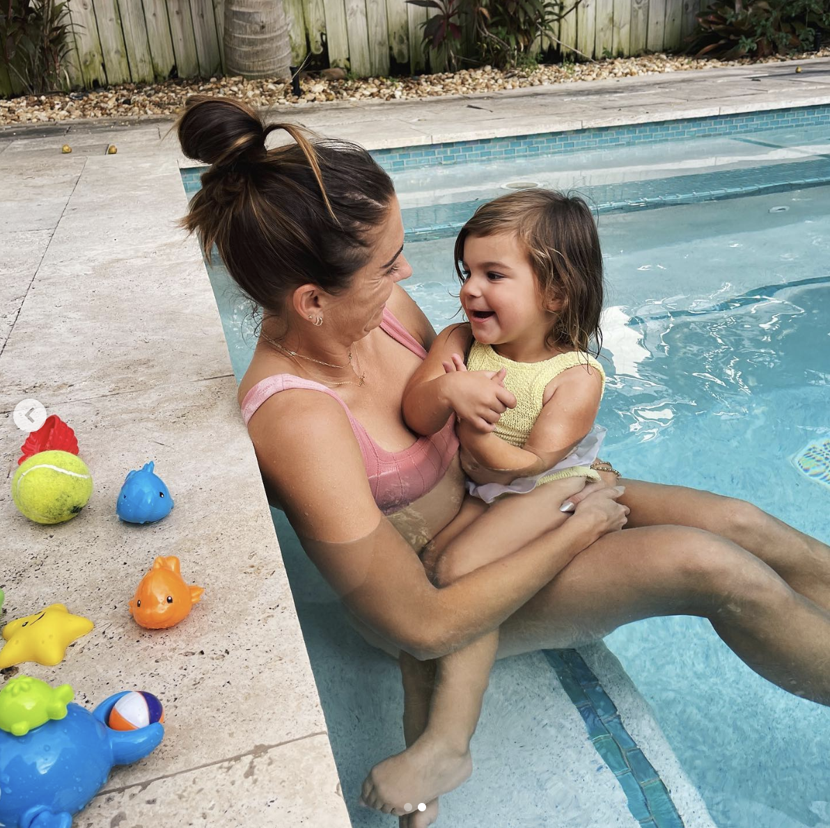 Alex Morgan and her daughter Charlie, as seen in a photo dated November 9, 2022 | Source: Instagram/alexmorgan13