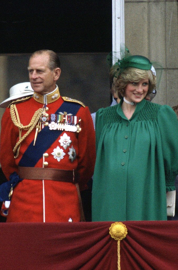 A pregnant Princess Diana stands with Prince Philip on the Balcony at Buckingham Palace with the royal family yo watch the Trooping The Colour on June 12, 1982, London, England | Source: Tim Graham Photo Library via Getty Images