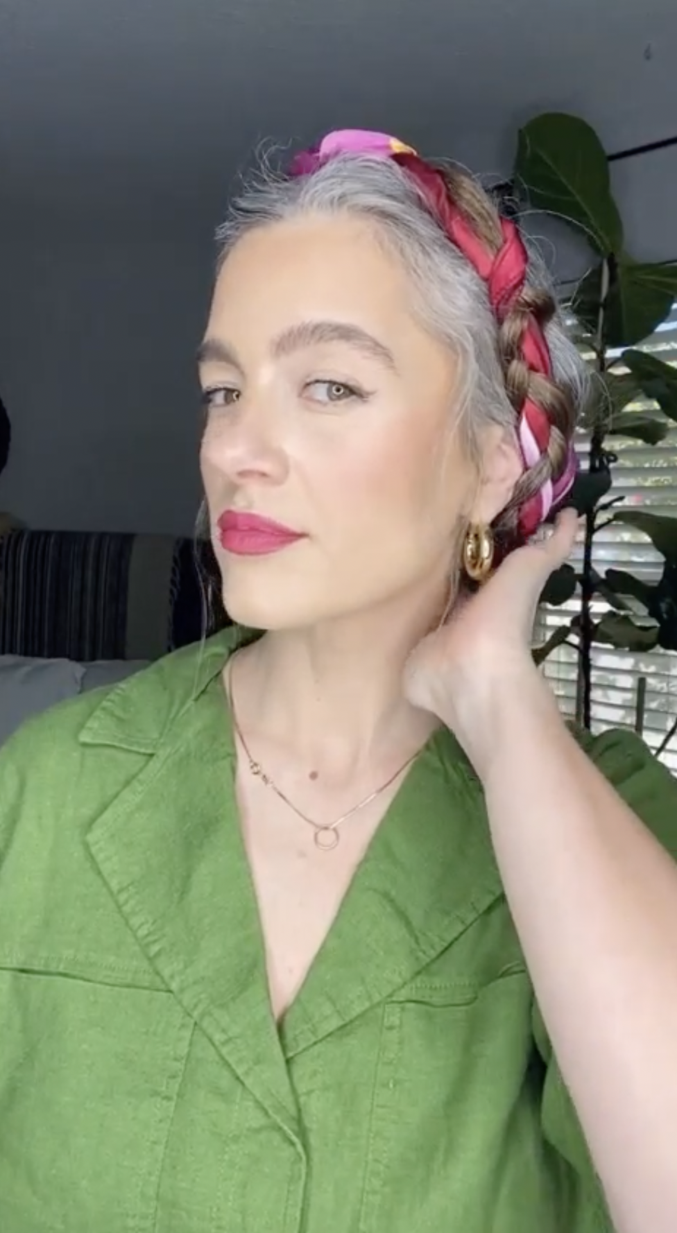 Content creator Silver Strands of Glitter from a post dated August 29, 2022. | Source: Instagram/silverstrandsofglitter