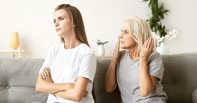 A woman having an argument with her mother | Photo: Shutterstock