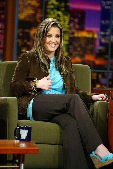 Lisa Marie Presley appears on "The Tonight Show with Jay Leno" at the NBC Studios on May 1, 2003, in Burbank, California. | Source: Getty Images.